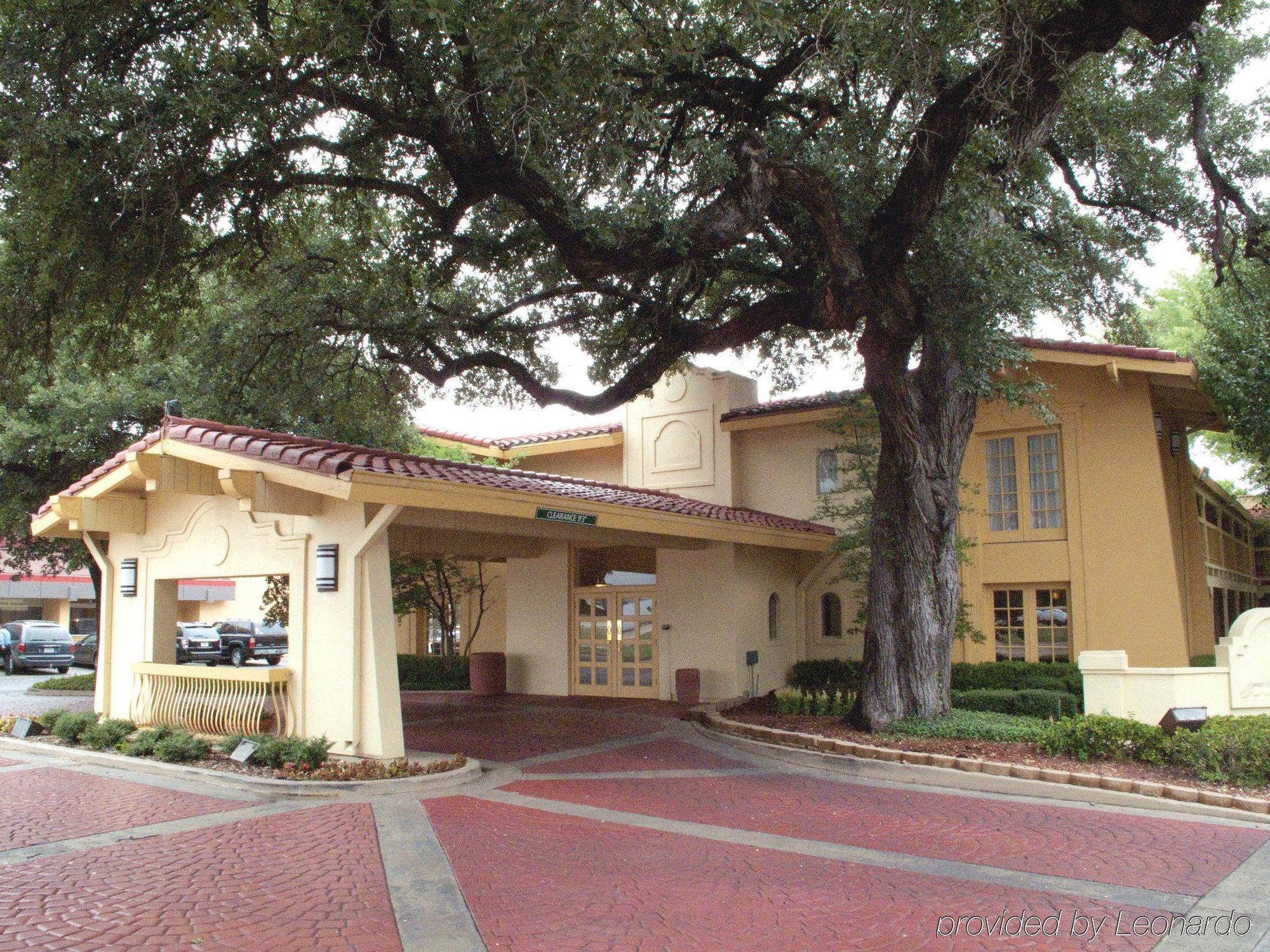La Quinta Inn Waco University ภายนอก รูปภาพ